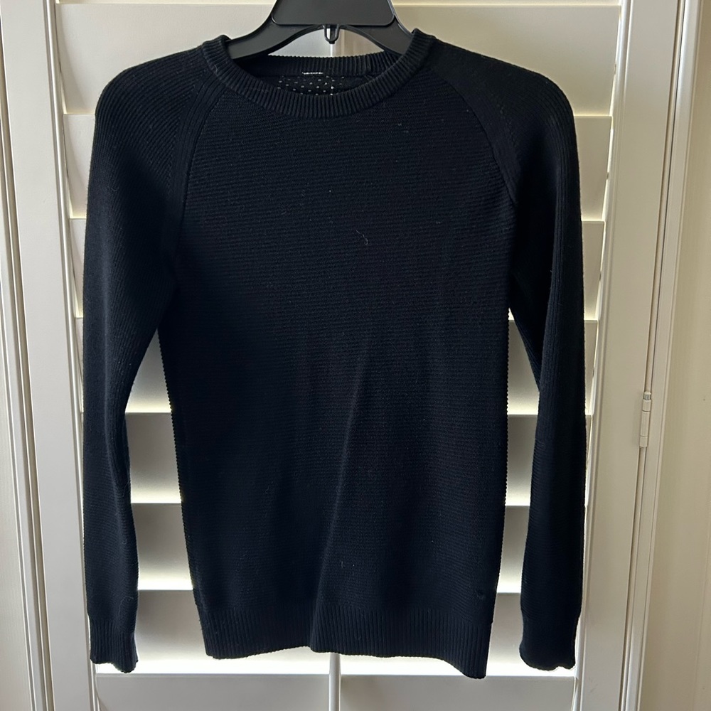 Lululemon black sweater, size 4